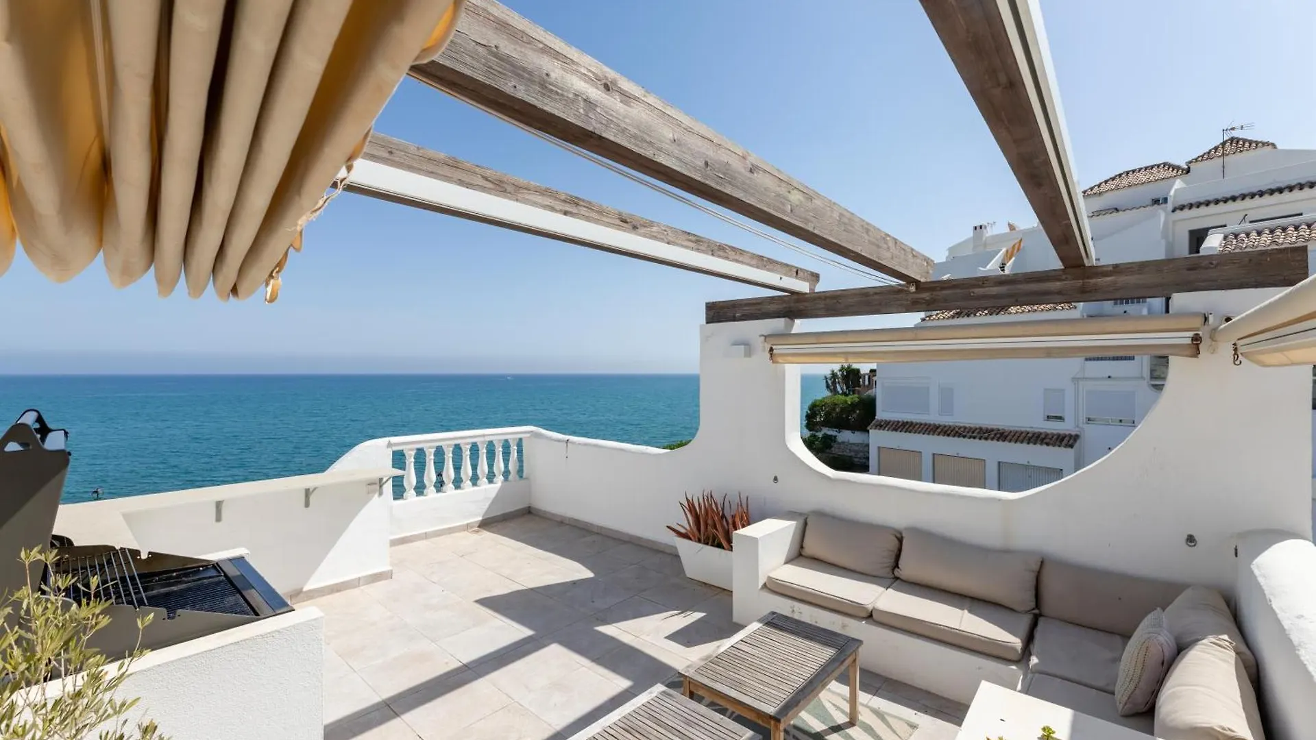Vb Beachfront 2Bdr Duplex With Bbq Benalmadena 0*,