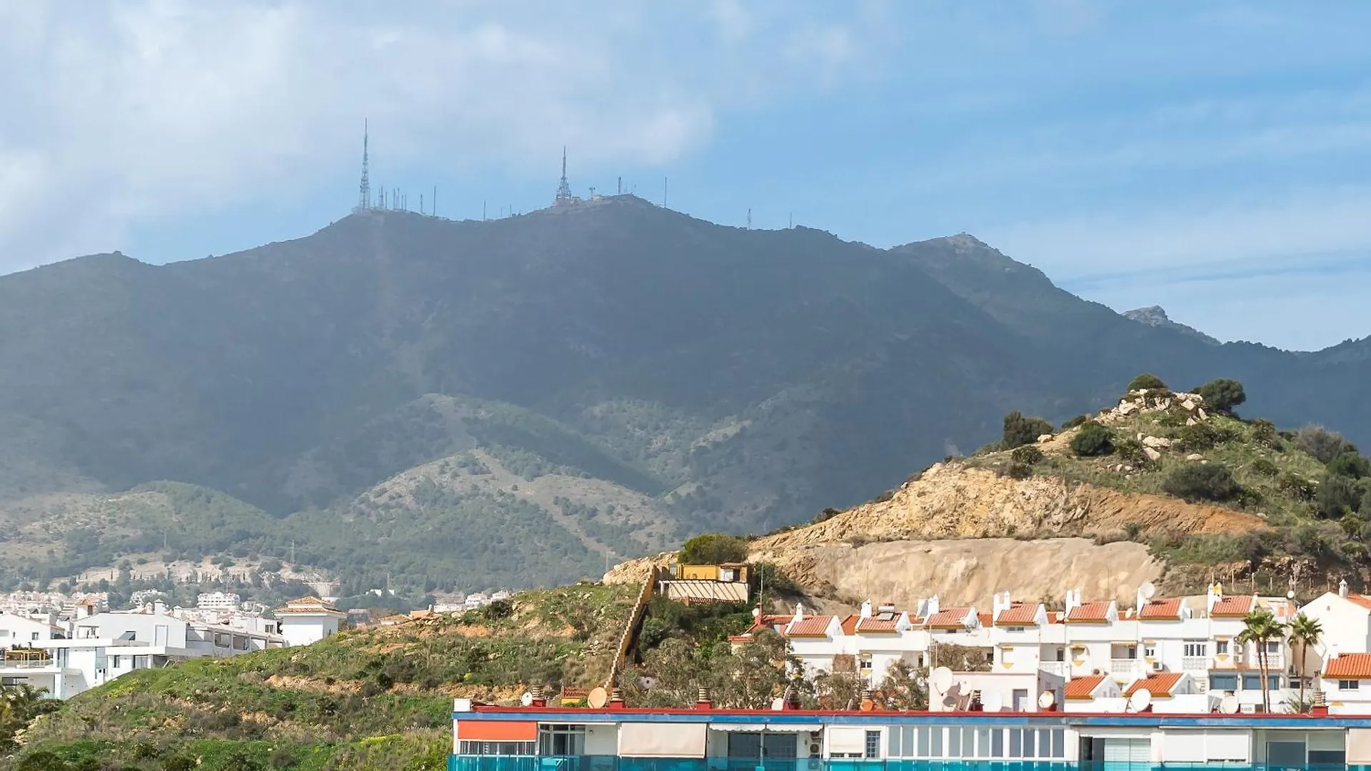 Apartment Vb Beachfront 2Bdr Duplex With Bbq Benalmadena