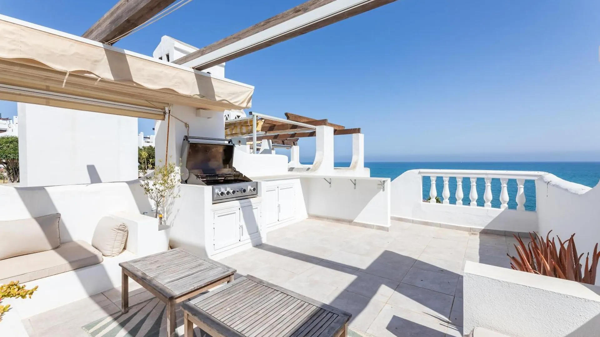 Vb Beachfront 2Bdr Duplex With Bbq Benalmadena Apartment