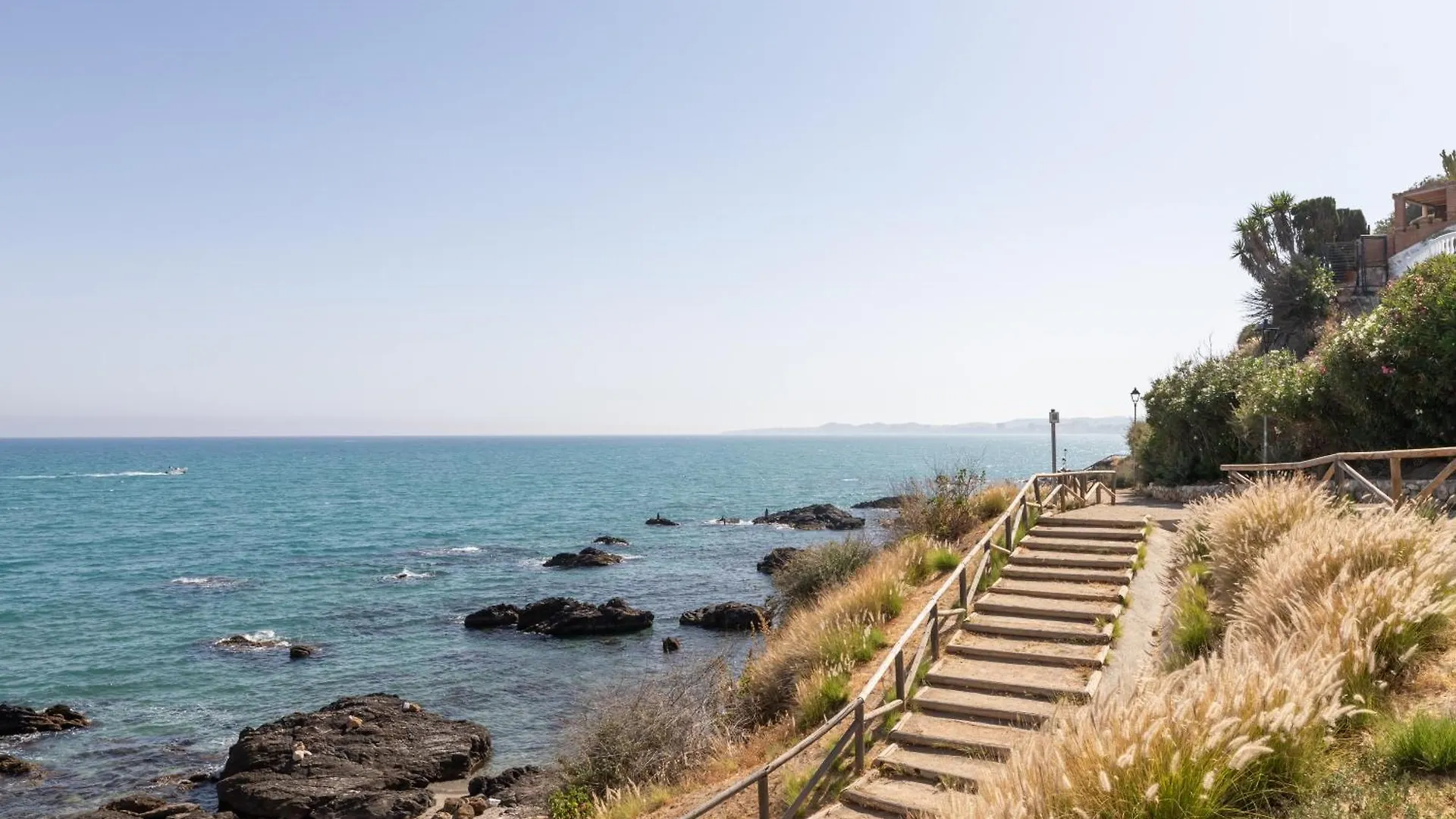 Vb Beachfront 2Bdr Duplex With Bbq Benalmadena
